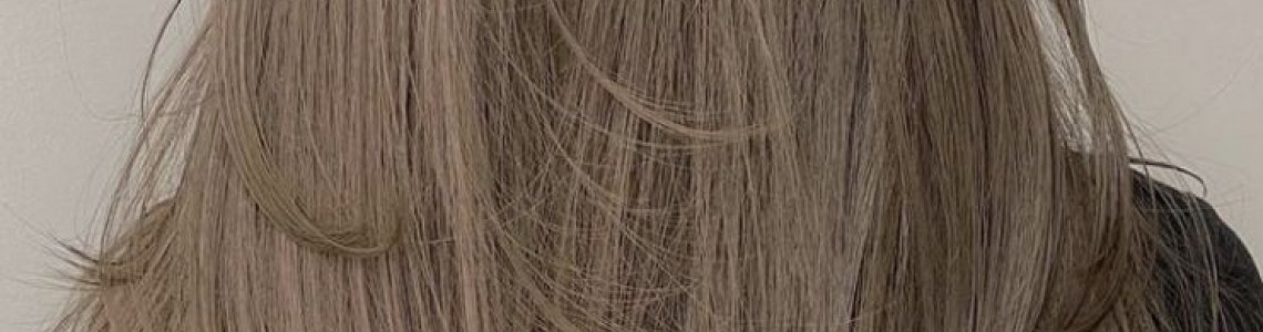 Флюїд для волосся: що це, як користуватися і який формат обрати для гладкості та блиску