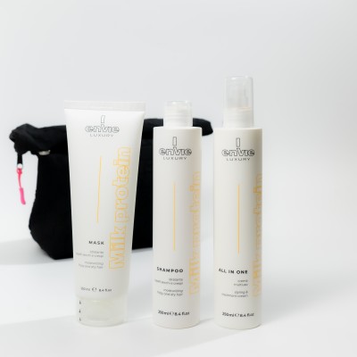 Набір для пористого, сухого та кучерявого волосся Envie Sublime Milk з косметичкою у подарунок Raywell Black