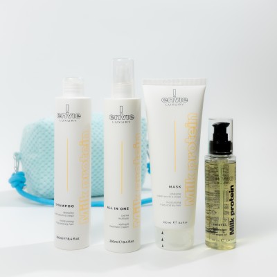 Набір для пористого, сухого та кучерявого волосся Envie Sublime Milk з косметичкою у подарунок Envie Blue